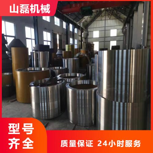 河南山磊机械设备(销售部) 产品展示 弹簧对辊式制砂机高锰钢